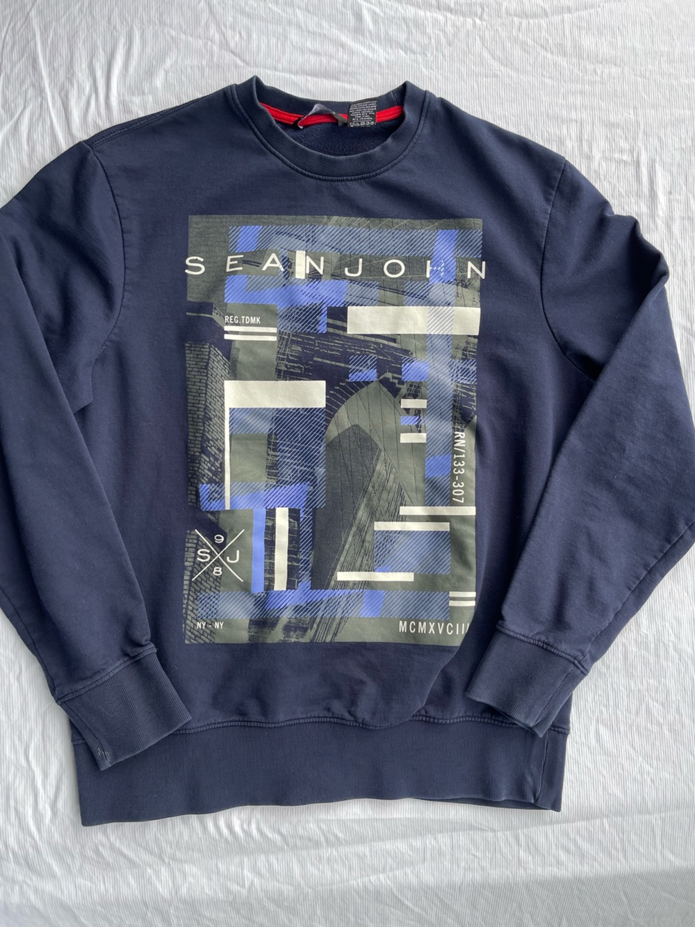 Sean John Men's Navy Graphic Crewneck Sweatshirt